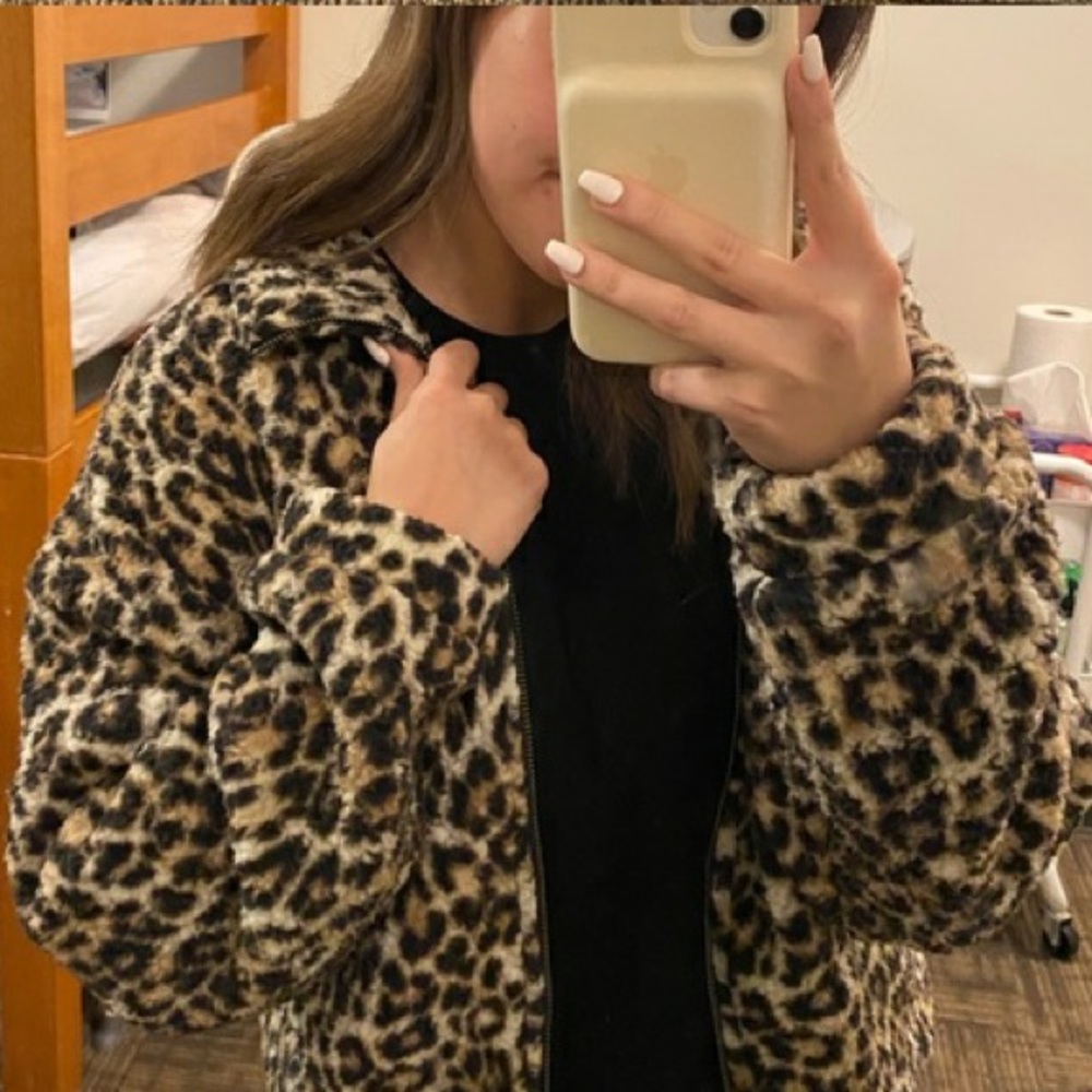 American Eagle Zip-Up Cheetah Print Cozy Jacket